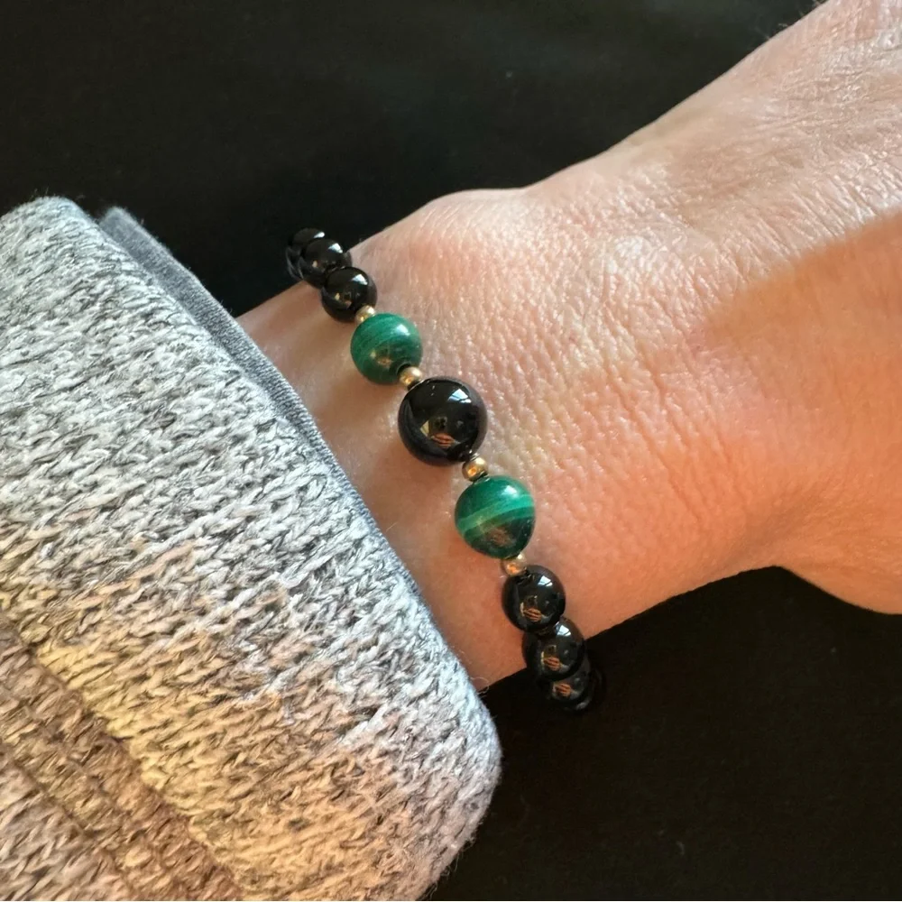 14K Gold Onyx & Malachite Beaded Bracelet – 6.5”
